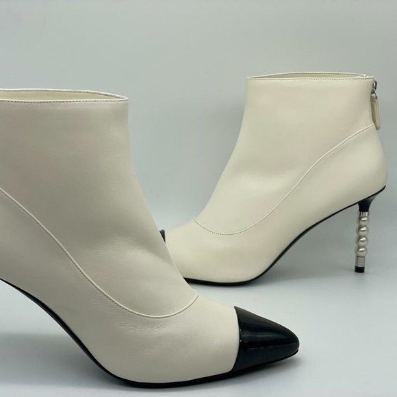 CHANEL 20C Leather Patent Cap Toe CC Pearl Track Heels Booties Ankle Boots - Picture 9 of 13